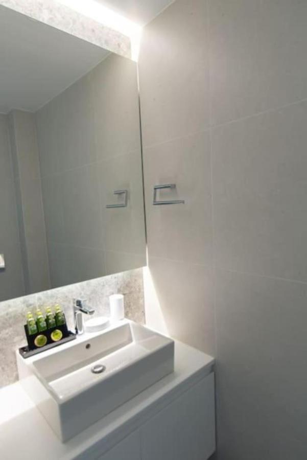 Modern Apartment Close To Athens City Center Esterno foto